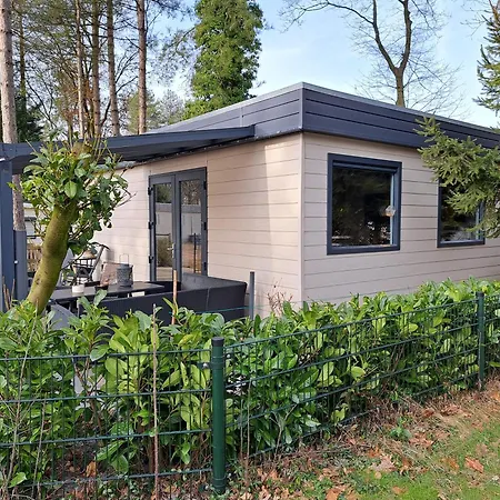 Boshuisje Op De Schatberg *