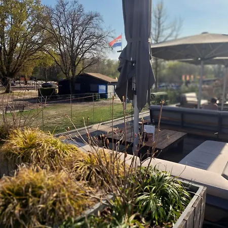 Boshuisje Op De Schatberg *