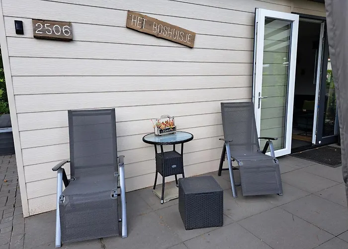 Boshuisje Op De Schatberg 샬레